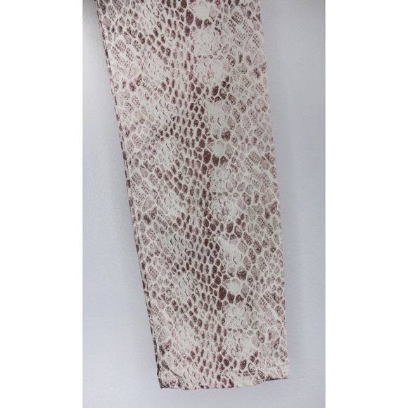 AG NWT Farrah Skinny Ankle Silk Python Ivory Dust Hued 24 00 - Picture 8 of 15